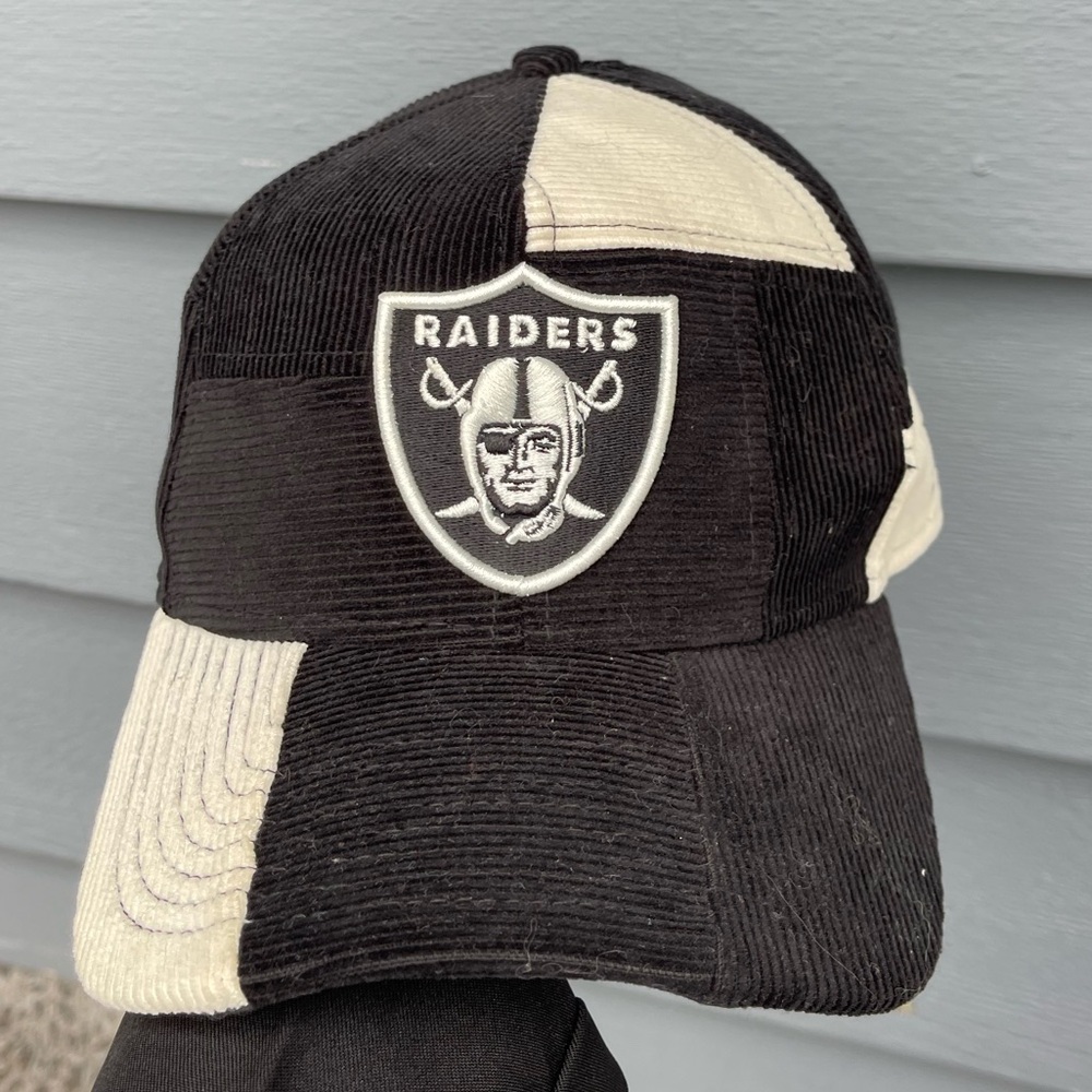 New Era Black 9FORTY Cap